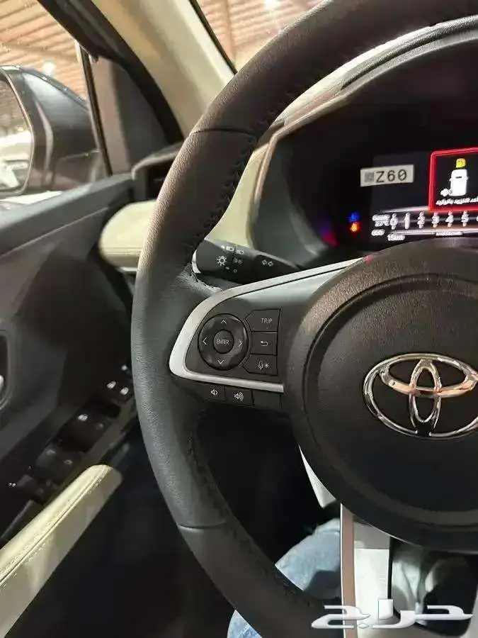 تويوتا يارس YX 1.3 بنزين 2026 رمادى متوفر جميع الفئات 7