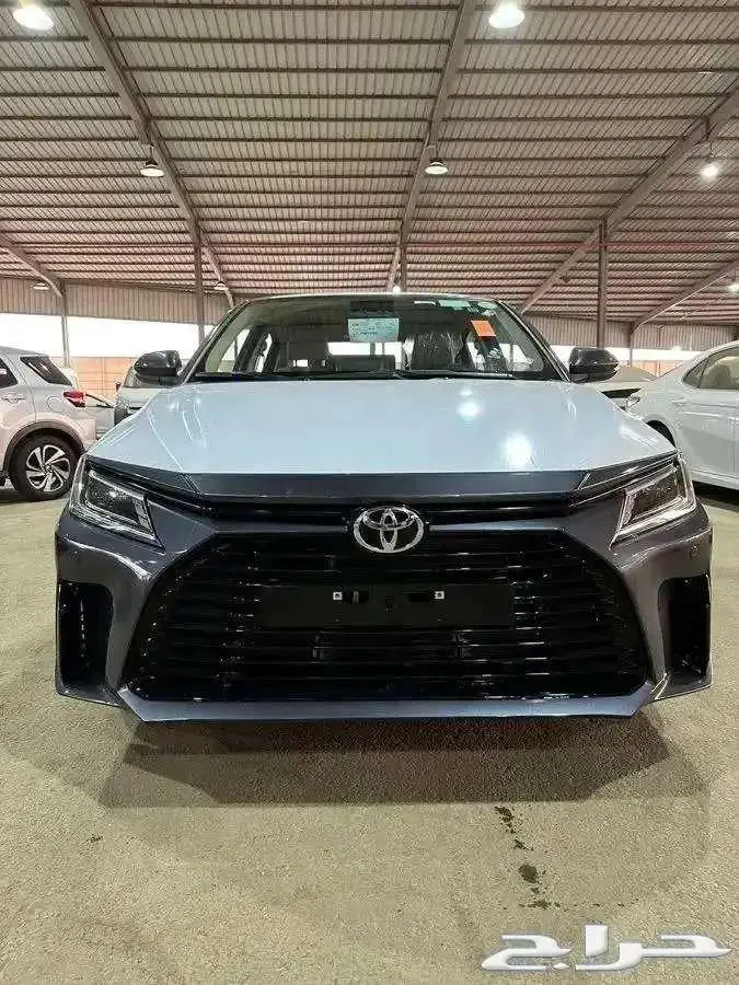 تويوتا يارس YX 1.3 بنزين 2026 رمادى متوفر جميع الفئات 1