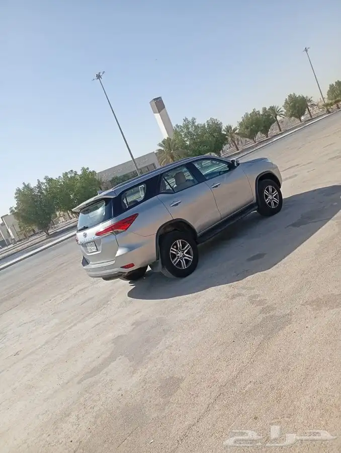 للبيع فور شنر 8