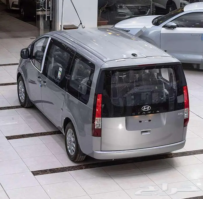 هيونداي ستاريا 2025   3500 CC سياره من المستقبل 2