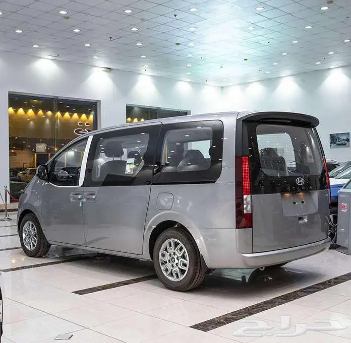 هيونداي ستاريا 2025   3500 CC سياره من المستقبل 3