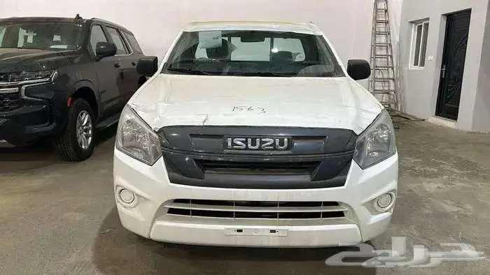 ايسوزو غمارة جوانب موديل 2025 مكينة 1900 تيربو 0
