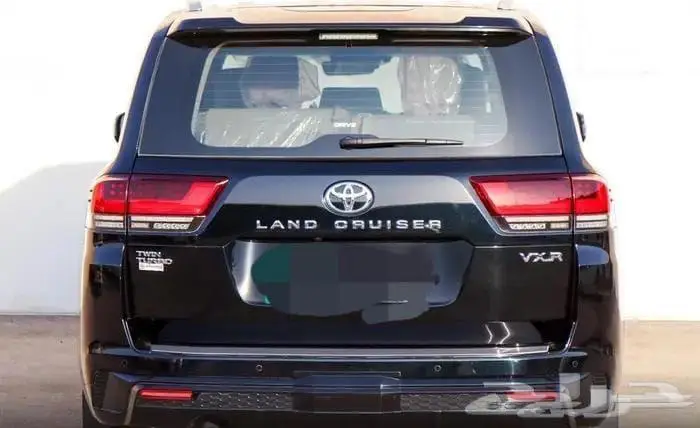 لاندكروزر vxr 2022 للبيع بحالة الوكالة 19