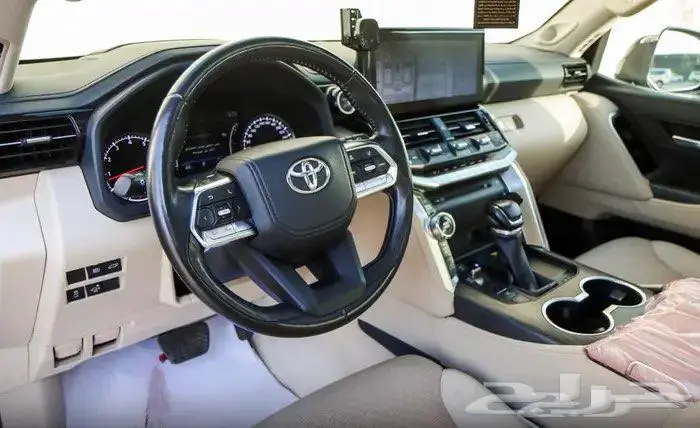 لاندكروزر vxr 2022 للبيع بحالة الوكالة 6