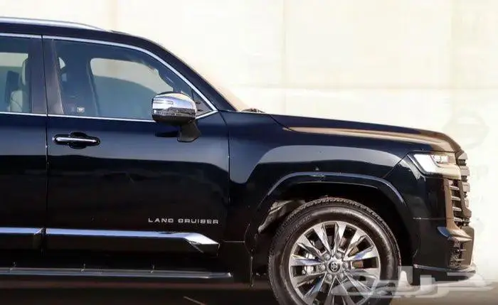 لاندكروزر vxr 2022 للبيع بحالة الوكالة 0
