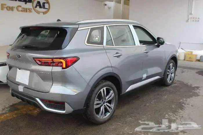 فورد تيريتورى تيتانيوم بلس 2025 4