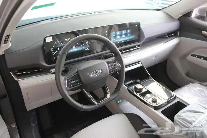 فورد تيريتورى تيتانيوم بلس 2025 7