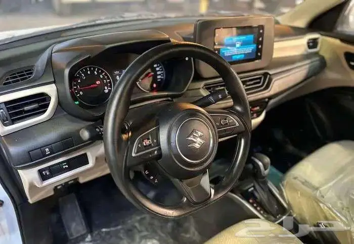 سوزوكى ديزاير استندر 2026 3