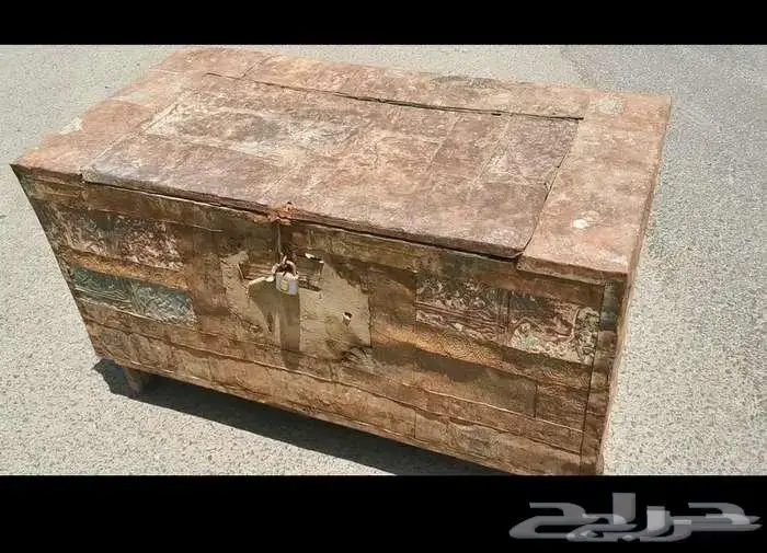 صندوق كبير قديم جدا.. له أكثر من 50 سنة 5