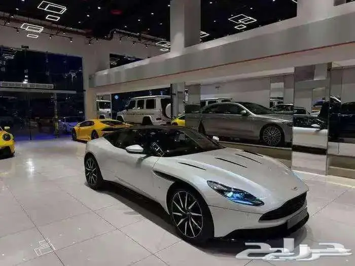 استون مارتن DB11 موديل 2018 0