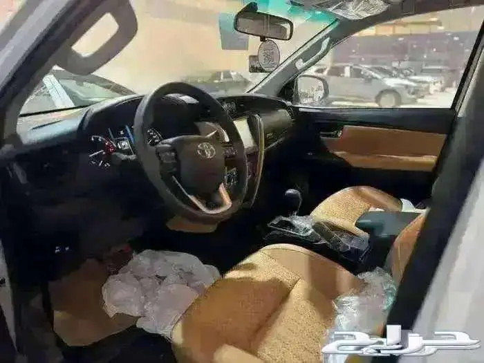 تويوتا فورتشنر GX2 دبل بنزين 2025 4