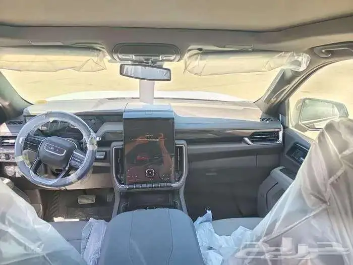 جي ام سي يوكن اليفيشن 2025 سقف بانوراما 3