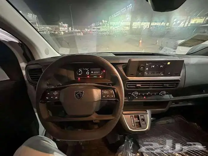 بيجو اكسبيرت2025بضاعه متوفر لدينا الان 6