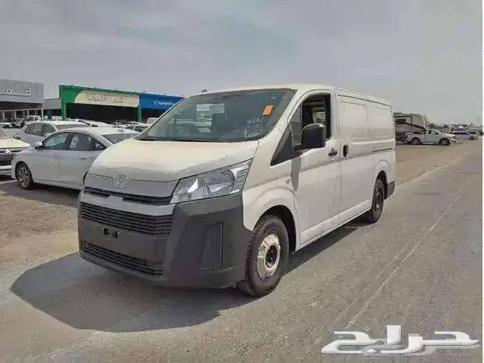 تويوتا باص هايس بضاعة 2025 بنزين قير عادي سعودي 3