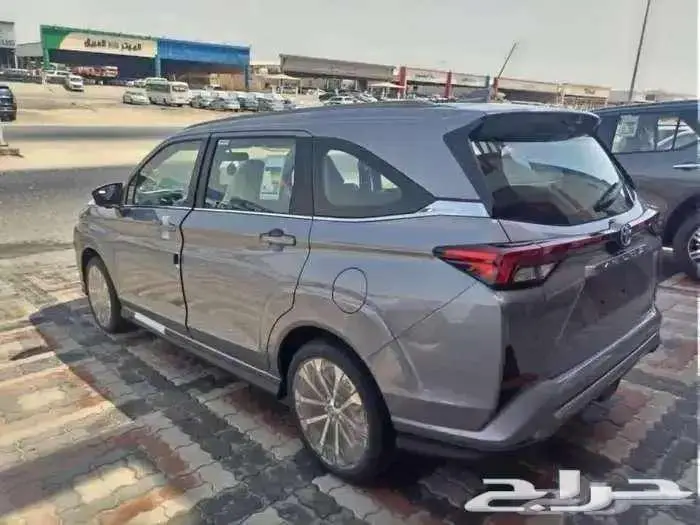 تويوتا فيلوز 2025 GLX عبداللطيف جميل 6