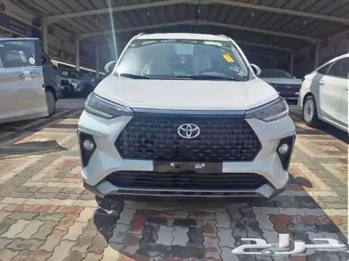 تويوتا فيلوز 2025 GLX عبداللطيف جميل 3