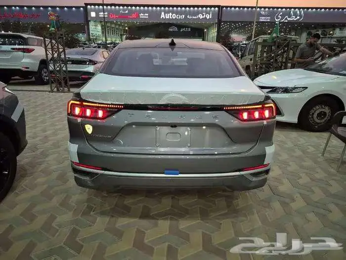فورد تورس تيتانيوم بنزين 2026 2