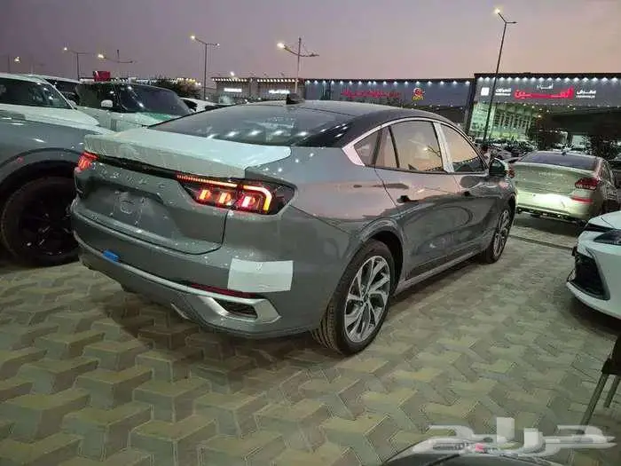 فورد تورس تيتانيوم بنزين 2026 5