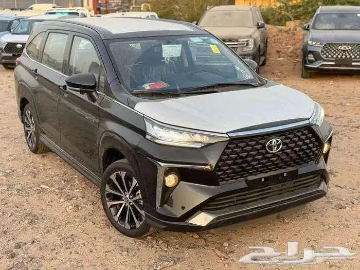 تويوتا فيلوز GLX موديل 2025 0