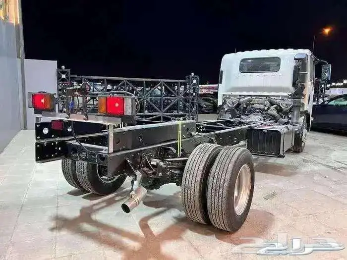 ايسوزو 2025 دينه 6 طن شاص طويل 6.10 كاش وتقسيط 3