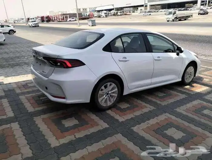 تويوتا كرولا 2025 مطور 2.0 بريمى 4