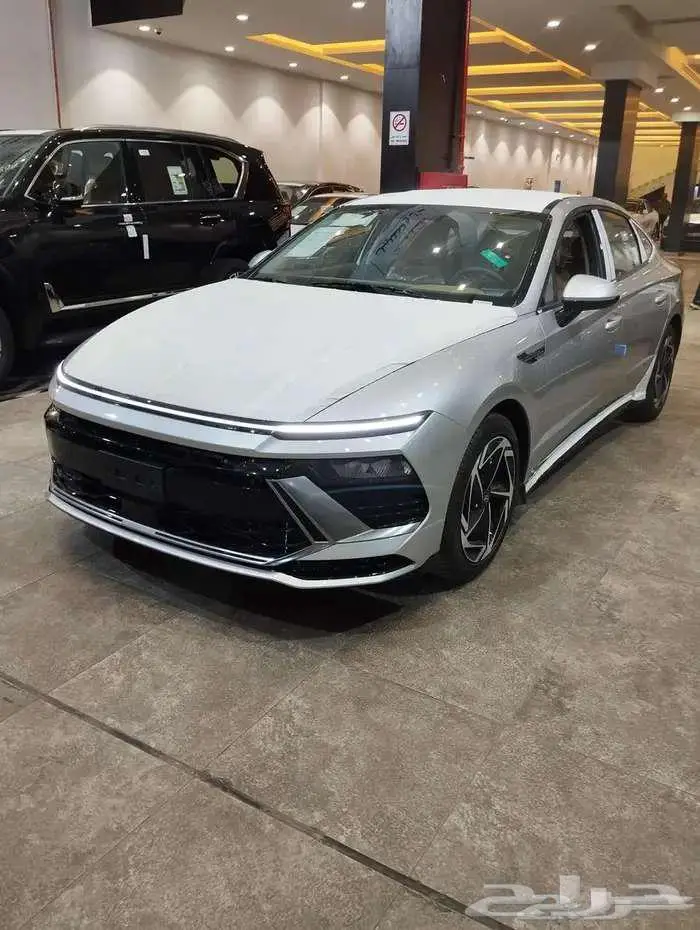 هيونداي سوناتا كومفورت GLS فضي لامع داخل جملي 2026 0