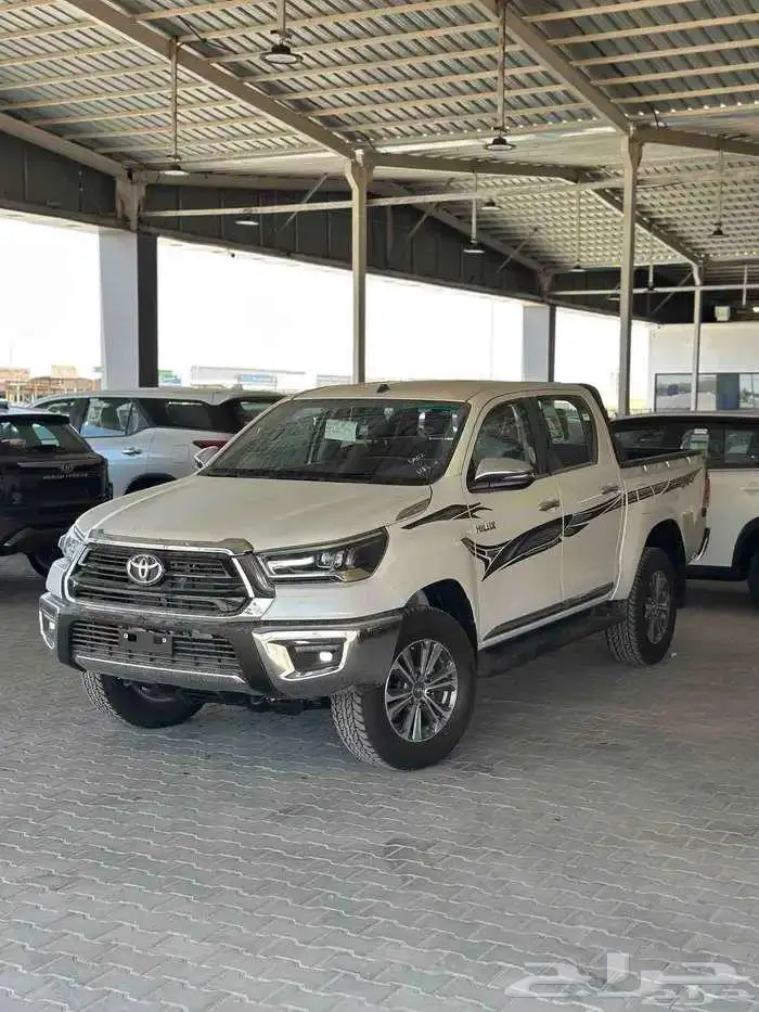 هايلكس غمارتين فل كامل اوتوماتيك SGLX سعودى 2025 16