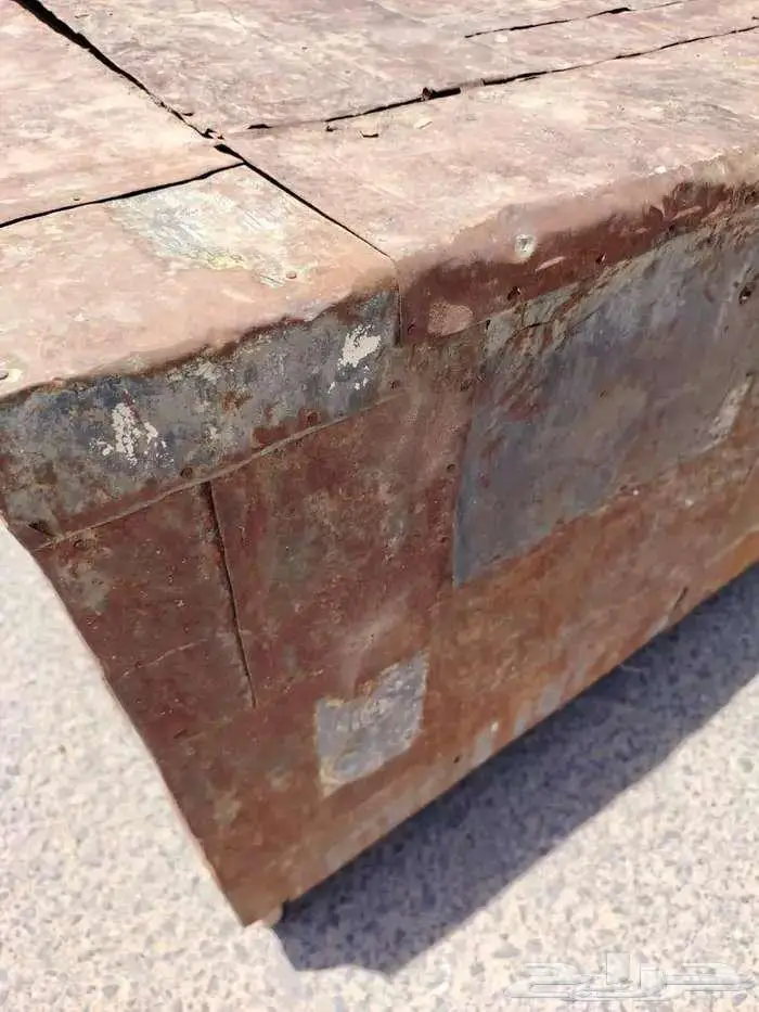صندوق كبير قديم جدا.. له أكثر من 50 سنة 9