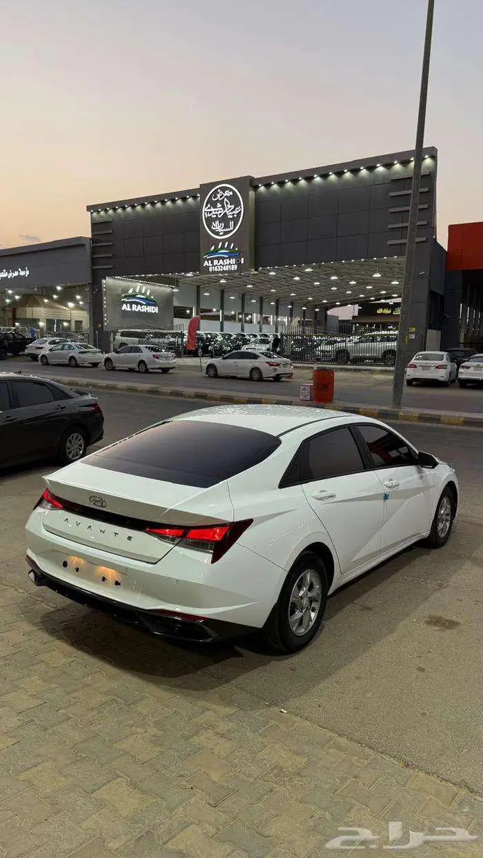النترا 2021 عداد 104000 نص فل 4