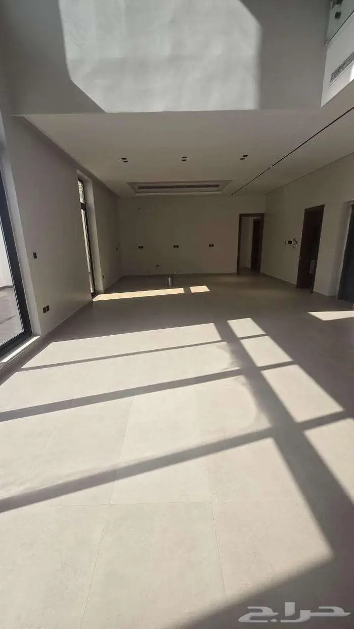 فيلا فاخرة للبيع بحى الصواري 4