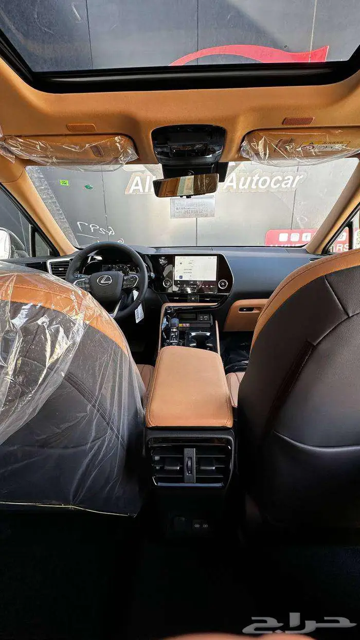 لكزس NX 350 بنزين فئة AA موديل 2025 لدى شركة الخضر 12