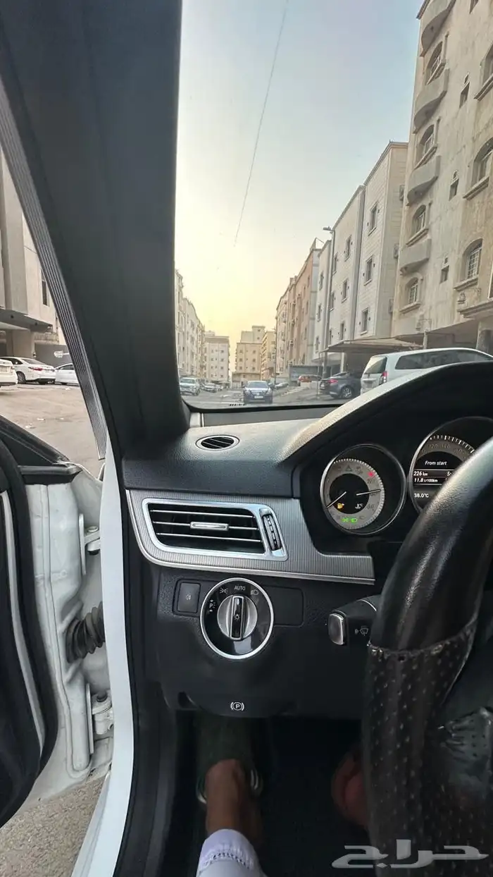 للبيع مرسيدس E200 بانوراما نظيف جدا 22