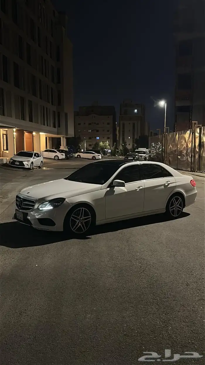 للبيع مرسيدس E200 بانوراما نظيف جدا 3