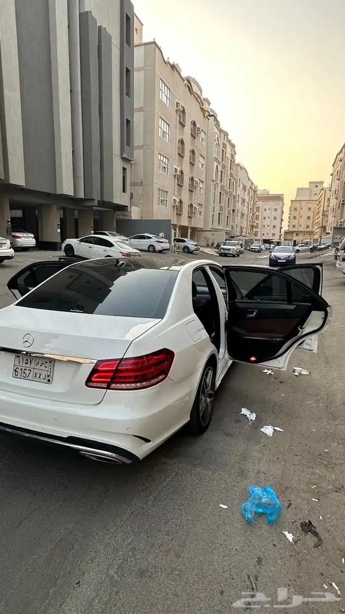 للبيع مرسيدس E200 بانوراما نظيف جدا 9