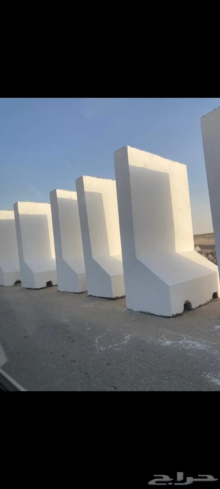 مصدات خرسانيه 9