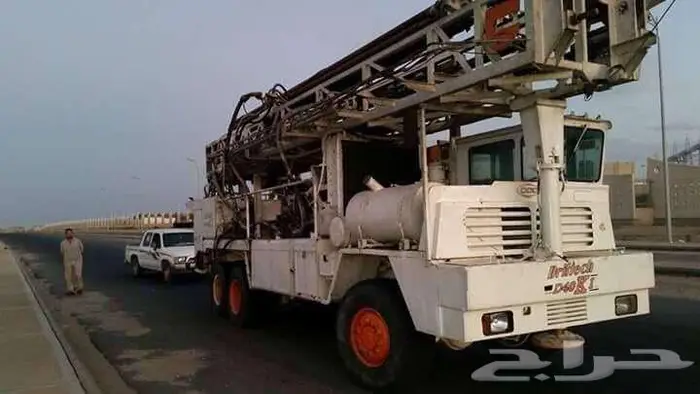 حفر ابار مياه إرتوازية في مدينة عفيف وما حولها 11