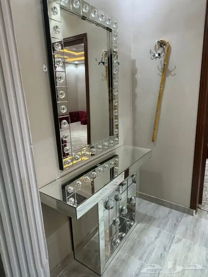 منوع اثاث للبيع المستعجل سراير ابيض مع مراتب 1