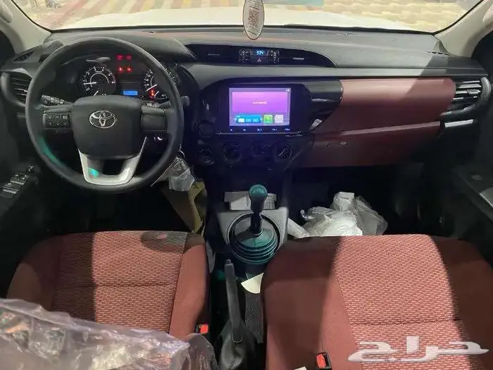 تويوتا هايلوكس غمارتين ديزل دبل سلق قير عادي 2025 9
