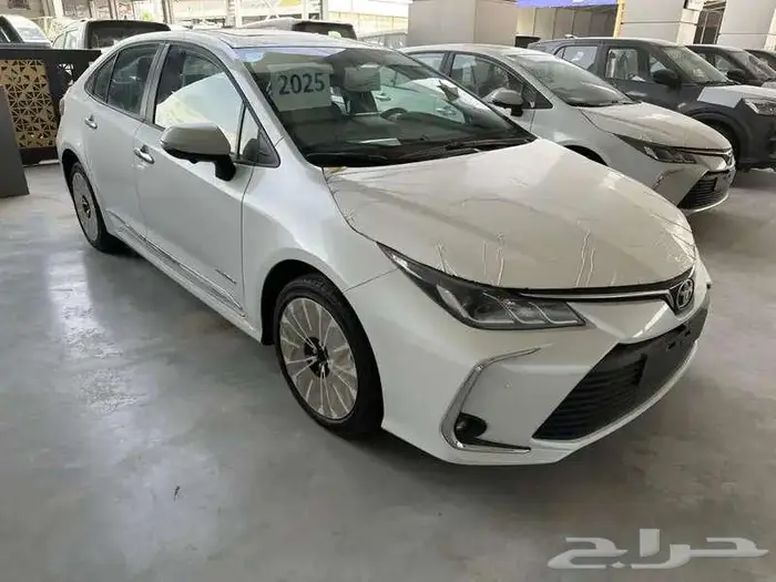 تويوتا كورولا مطور فتحة سقف 2025 -تقسيط 1
