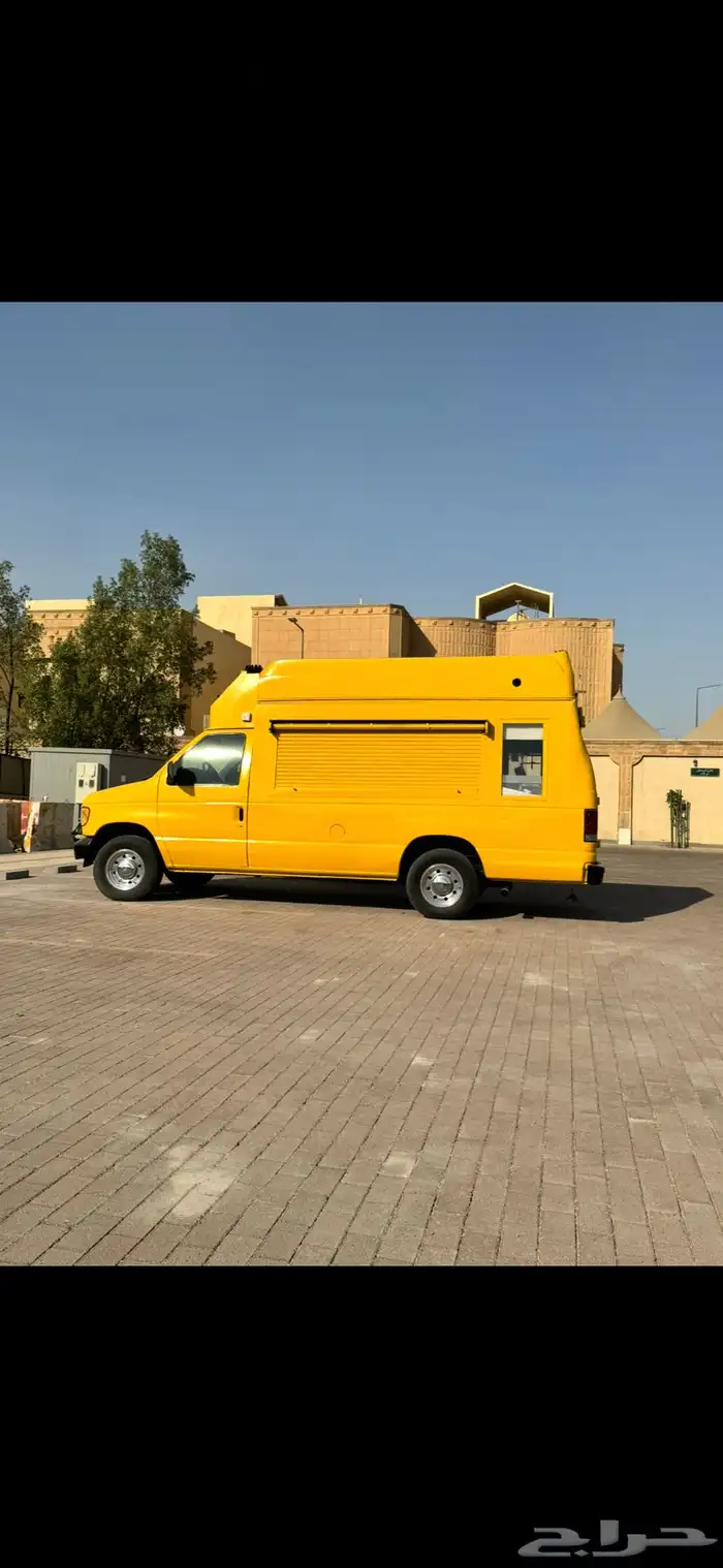 سيارة ايسكريم فورد 2002 0