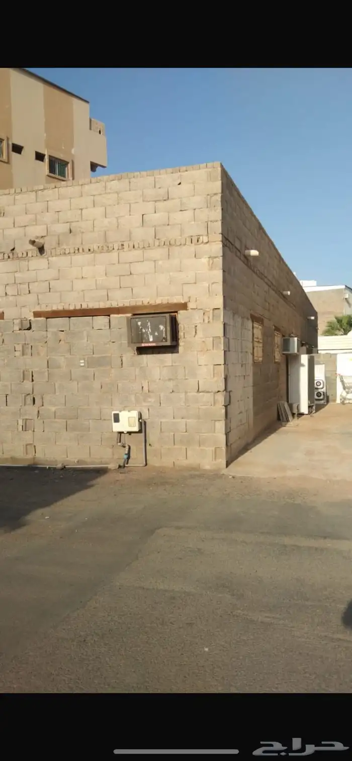 للبيع بيت شعبي مساحته 299 0