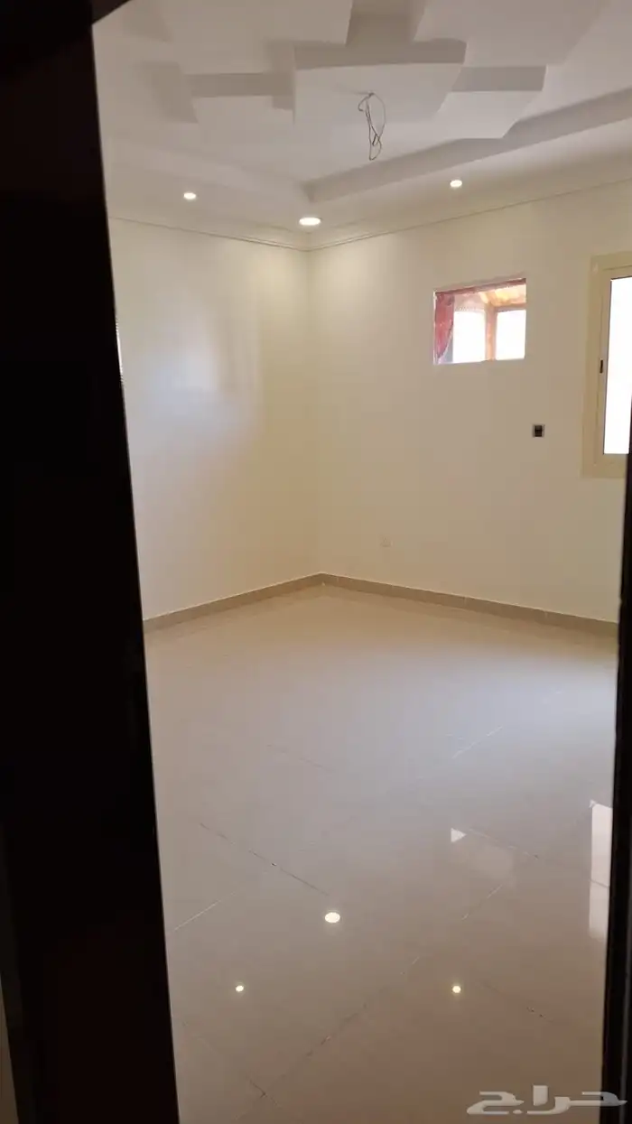 شقه للايجار حى الواحه 9