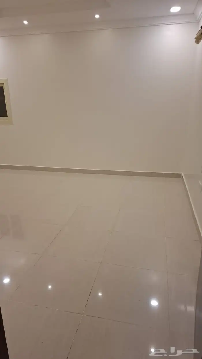 شقه للايجار حى الواحه 3