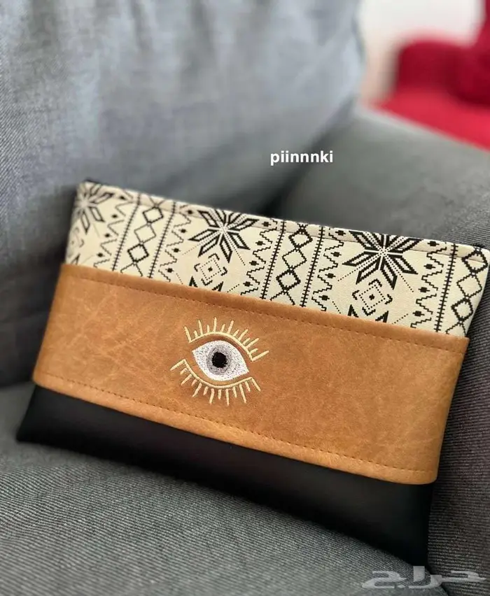 شنط باوتش تفصيل مع التطريز على حسب الطلب 25