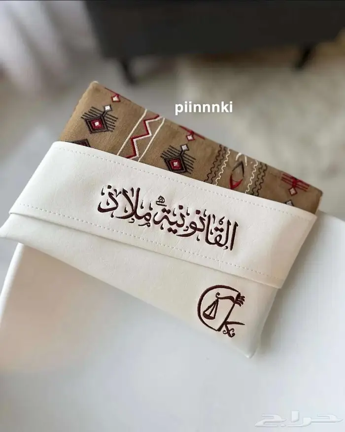 شنط باوتش تفصيل مع التطريز على حسب الطلب 14