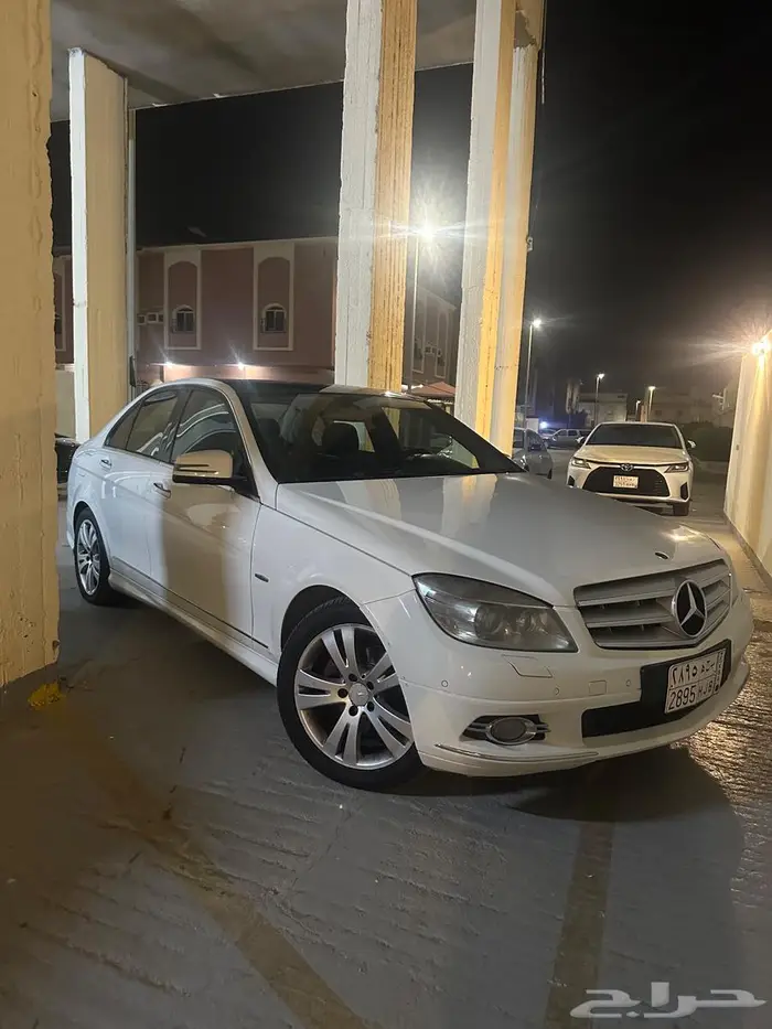 مرسيدس c180 فل كامل نظيفة ومجددة 10