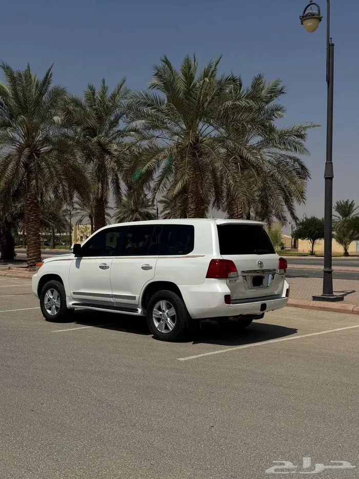 للبيع لاندكروزر Gxr 2014 1