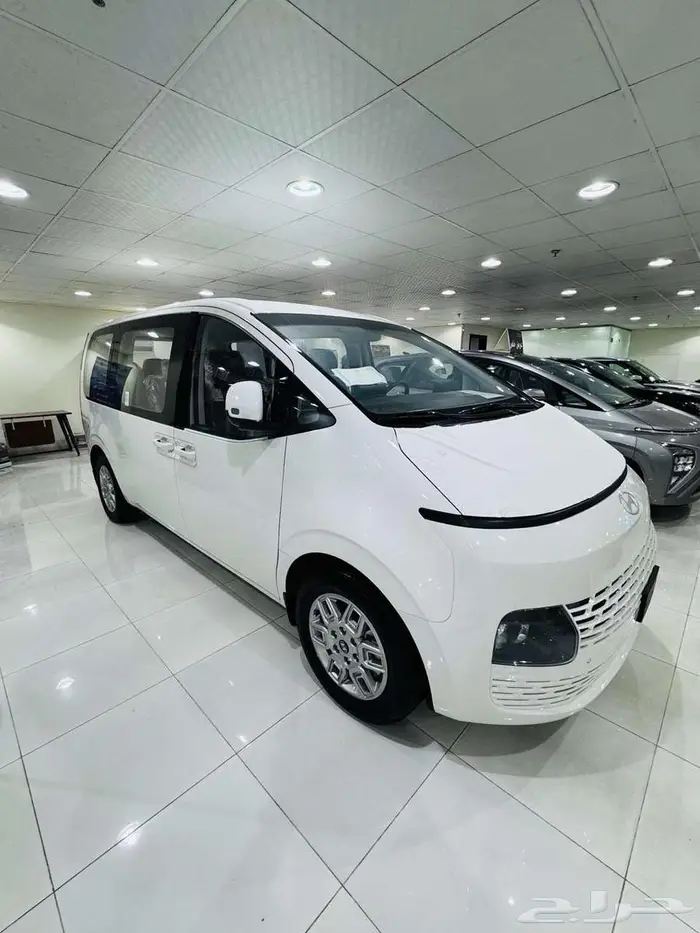 هيونداي ستاريا ديزل 9 راكب 2025 0