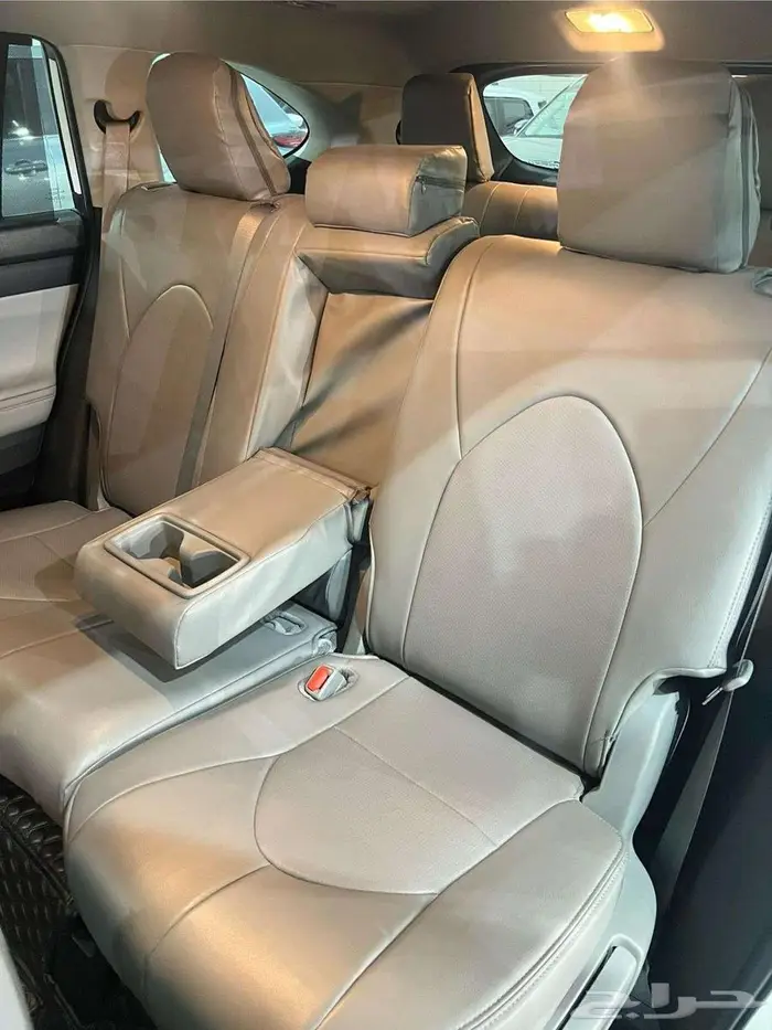 تويوتا هايلاندر GLE 2024 شبه جديد ( الوكيل عبداللطيف جميل ) 8
