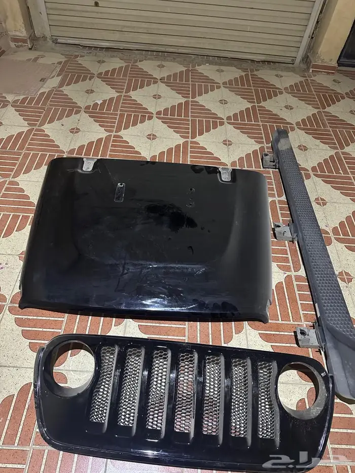 للبيع كبوت ودواسات وشبك رانجلر JL اصلي 1